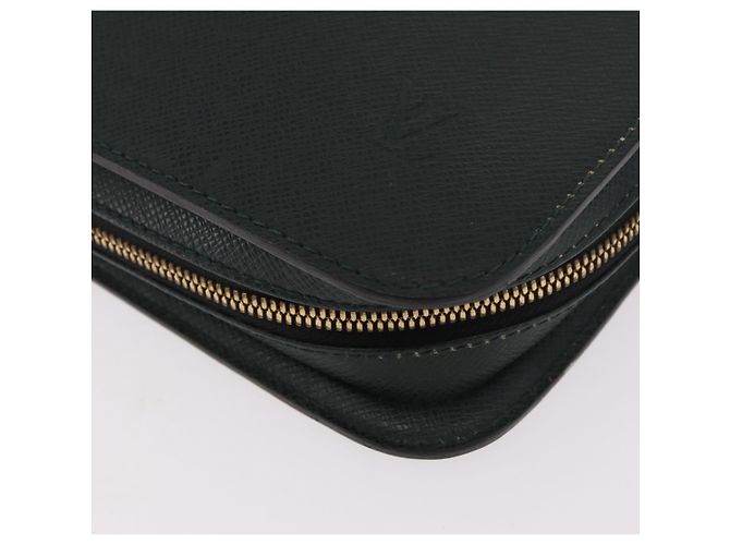 LOUIS VUITTON Taiga Baltic Briefcase Epicea M30064 LV Auth 184298 - vista 14