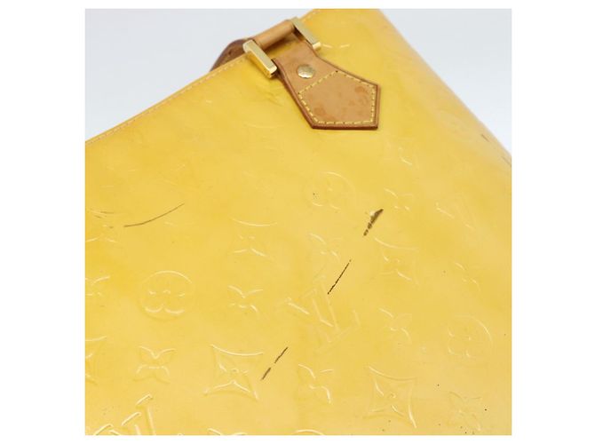 LOUIS VUITTON Bolso Monogram Vernis Houston Lime Yellow M91055 LV Auth 184778 Dorado - vista 10
