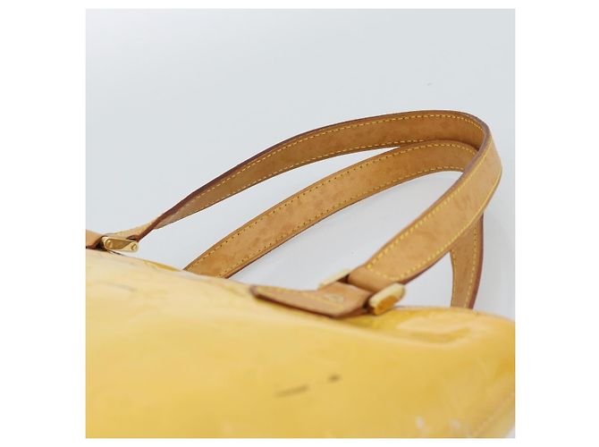 LOUIS VUITTON Bolso Monogram Vernis Houston Lime Yellow M91055 LV Auth 184778 Dorado - vista 14