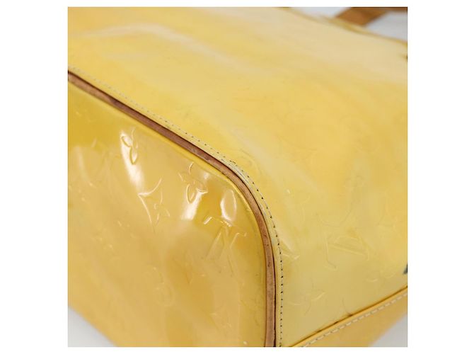 LOUIS VUITTON Bolso Monogram Vernis Houston Lime Yellow M91055 LV Auth 184778 Dorado - vista 17