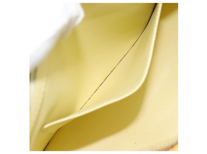 LOUIS VUITTON Bolso Monogram Vernis Houston Lime Yellow M91055 LV Auth 184778 Dorado - vista 25
