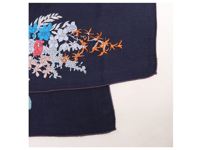 Carré Géant Hermès "Robe Legere" in cashmere e seta, blu navy - vista 2
