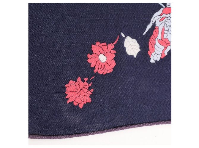 Carré Géant Hermès "Robe Legere" in cashmere e seta, blu navy - vista 4