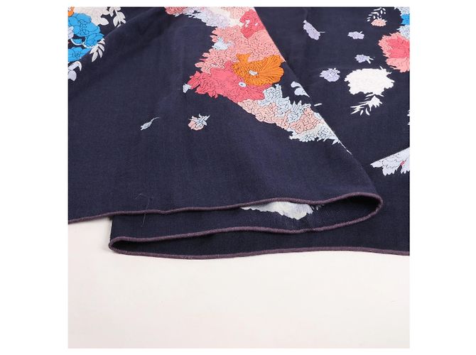 Carré Géant Hermès "Robe Legere" in cashmere e seta, blu navy - vista 5