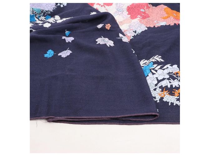 Carré Géant Hermès "Robe Legere" in cashmere e seta, blu navy - vista 9