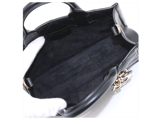 Dior Mini Book Tote in pelle Macrocannage Borsa a mano Nera Nero - vista 10