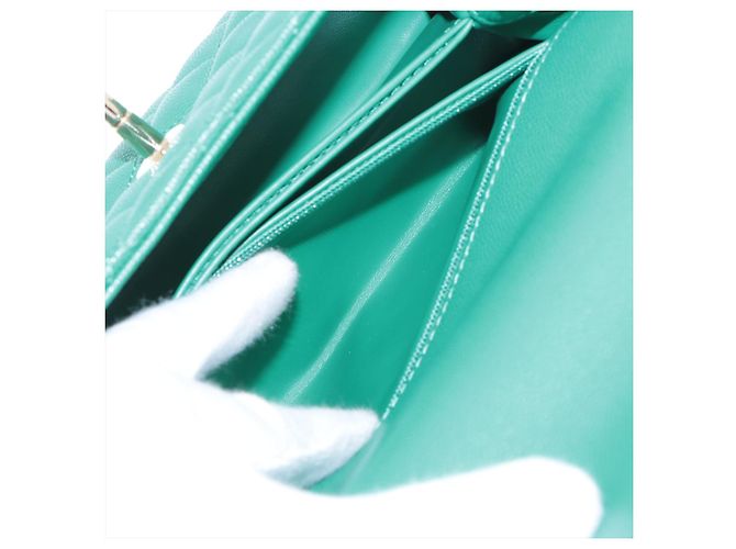 Timeless Chanel Borsa a mano e a tracolla piccola in pelle caviar Coco Verde - vista 11