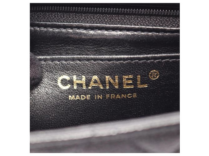 Timeless Bolso de Hombro Chanel Mini Matelassé Negro - vista 4