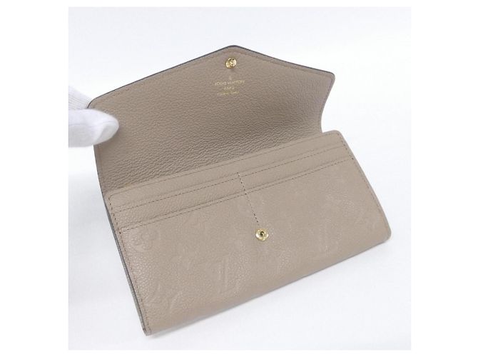 Cartera Sarah Monogram Empreinte Louis Vuitton M68708 Gris - vista 5