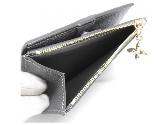 Cartera Louis Vuitton Monogram Empreinte Lisa M12536 Metálico - vista 5