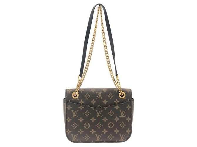 Bolso de Hombro Louis Vuitton Monogram Passy Castaño - vista 2