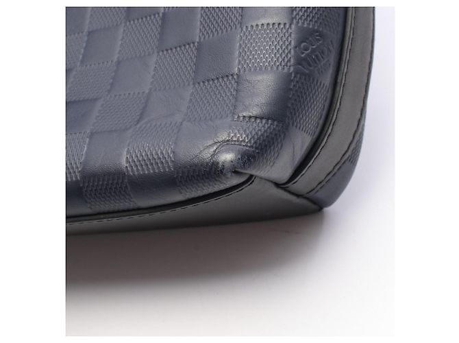 Borsa Louis Vuitton Discovery Messenger PM Nero Blu navy - vista 12