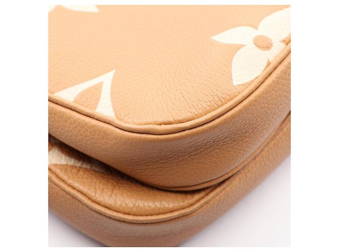 Borsa a tracolla Louis Vuitton Multi Pochette Accessoires Bicolor Beige - vista 5