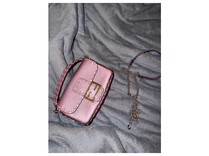 Fendi Baguette Tasche aus rosa Metallic-Leder Pink Metallisch - Ansicht 15