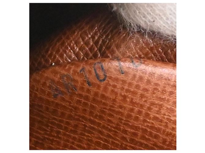 Louis Vuitton Nil Messenger Monogram Canvas 28 Marrone - vista 5