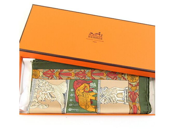 Hermès Sciarpa in seta Hermes - Carre 42 TORANA Beige Verde Cachi - vista 5