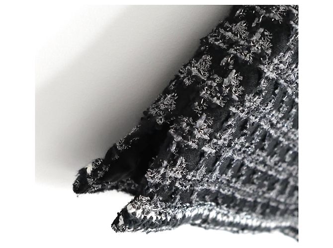 Chanel Top sin mangas de tweed de pata de gallo Fall 2017 Negro Plata - vista 5