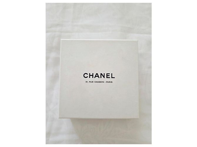 Bracciale a catena Chanel 31 Rue Cambon con medaglioni D'oro - vista 14