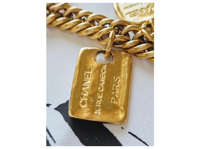 Bracciale a catena Chanel 31 Rue Cambon con medaglioni D'oro - vista 9