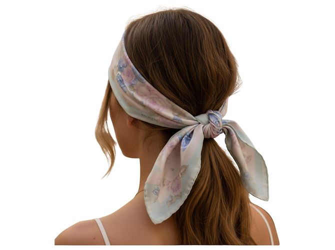 Balenciaga Seidenschal mit Blumenprint Pink Weiß Blau Hellgrün - Ansicht 4