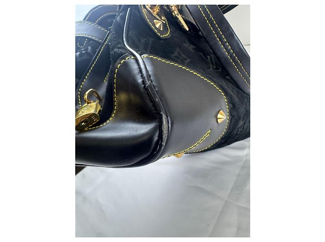 Alma Borsa Le Radieux in scamosciato e pelle Monogram Louis Vuitton Nero - vista 11