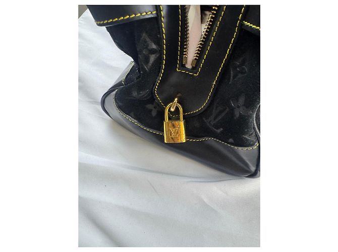 Alma Borsa Le Radieux in scamosciato e pelle Monogram Louis Vuitton Nero - vista 19