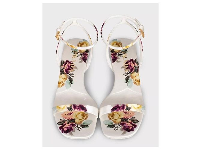 Prada Sandalen aus Textil mit weißem Blumenprint Größe 36 gebraucht - Ansicht 2