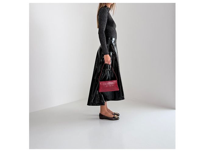 Borsa a Spalla / Clutch in Vero Coccodrillo Rosso Nancy Gonzalez – Pezzo da Collezione - vista 17