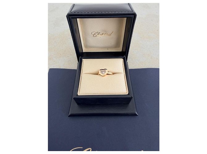 Chopard Anello Happy Diamonds Icons in Oro Rosa D'oro - vista 11