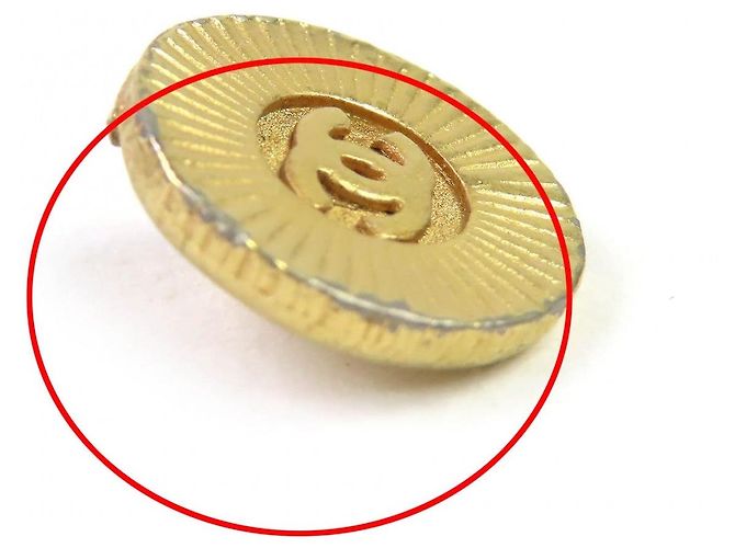 Timeless Chanel COCO Knopf Golden - vista 5