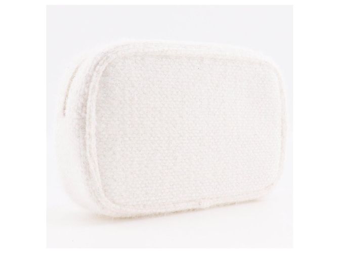 Coffret di Natale Chanel 2024 Pochette in Tweed Bianco - vista 3
