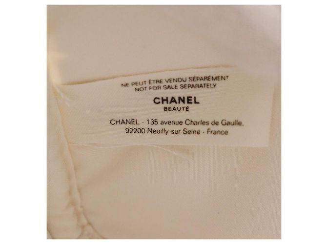 Coffret di Natale Chanel 2024 Pochette in Tweed Bianco - vista 7