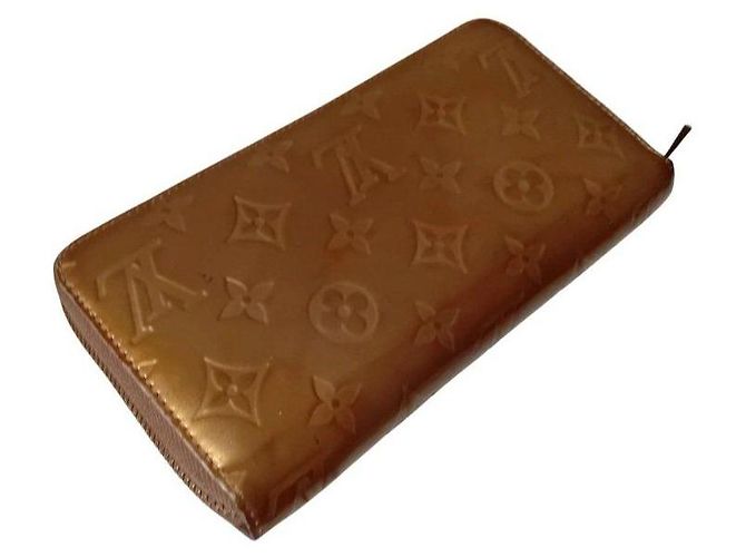 Louis Vuitton Monogram Vernis Zippy Wallet in Brown - view 5