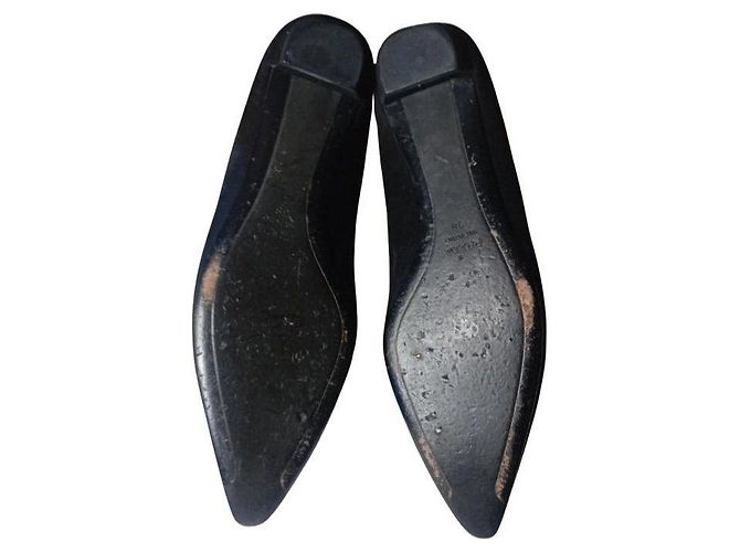Prada Ballerine Punta in Camoscio Nero - vista 5