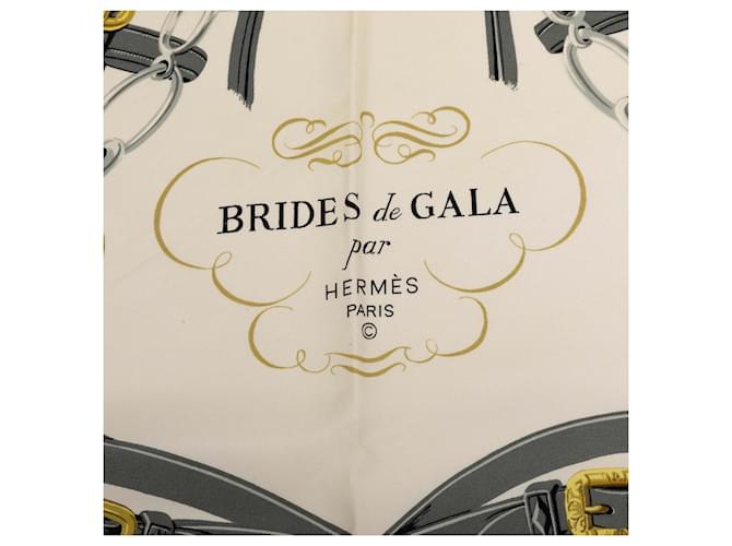 Sciarpa in seta Hermès White Brides de Gala 90 Bianco - vista 4