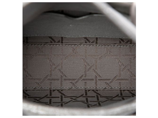 Lady Dior in pelle di vitello micro metallizzata argento Dior - vista 4