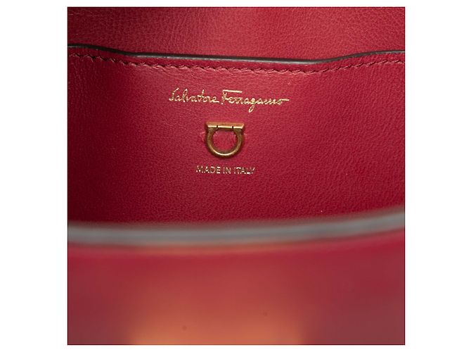 Salvatore Ferragamo Borsa a tracolla Ferragamo in pelle rossa Gancini Trifolio Rosso - vista 5