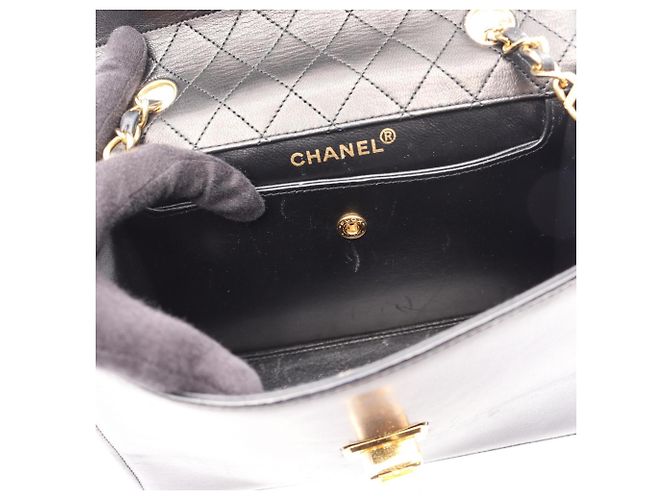 Borsa a Spalla Chanel Matelassé Nero Bianco - vista 7