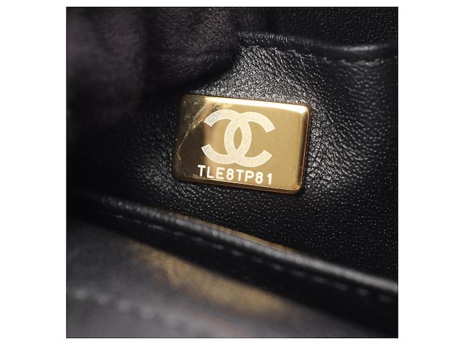 Borsa a mano in pelle matelassé Chanel Nero - vista 5