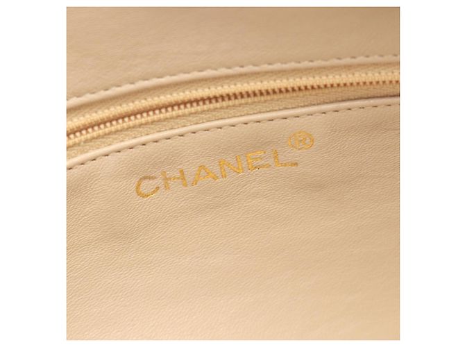 Borsa a tracolla Chanel Matelassé con nappa Beige - vista 4