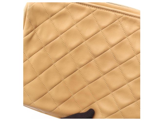 Borsa a tracolla Chanel Matelassé con nappa Beige - vista 9
