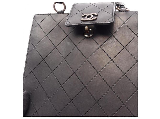 Timeless Borsa Chanel Matelassé Turnlock Nero - vista 9
