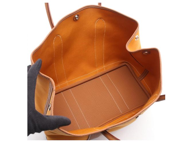 Hermès Borsa Tote Hermes Garden Party PM Marrone D'oro Arancione - vista 3