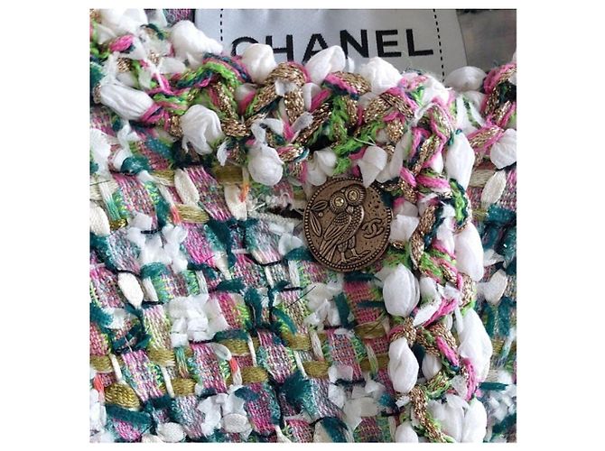 Chanel Multicolor Tweed-Jacke mit Eulen-Knöpfen Pink Weiß Mehrfarben Grün Hellblau Gold hardware - Ansicht 2