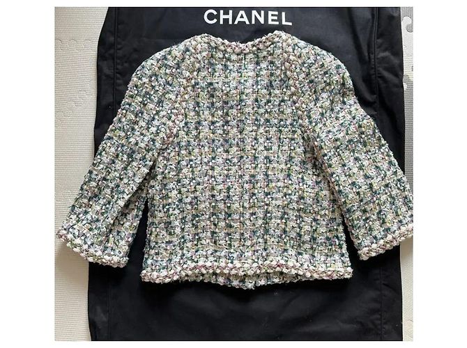 Chanel Multicolor Tweed-Jacke mit Eulen-Knöpfen Pink Weiß Mehrfarben Grün Hellblau Gold hardware - Ansicht 3