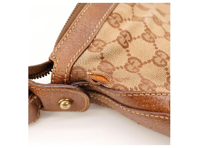 Gucci Borsa Hobo in tela monogramma GG con borchie Marrone - vista 12