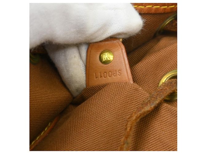 Louis Vuitton Vintage Montsouris Monogram Canvas MM Marron - vue 5