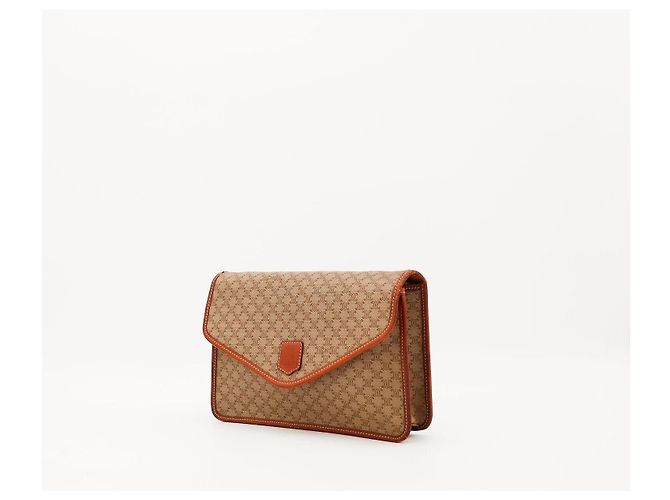Céline Celine Clutch Triomphe em Lona Marrom Bege - vista 2