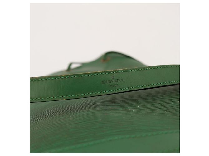 Louis Vuitton Borsa a Secchiello Epi Noe GM Verde - vista 9
