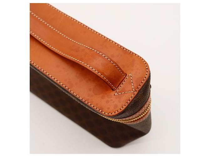Céline Vanity Case Monogram Castaño Monograma - vista 8